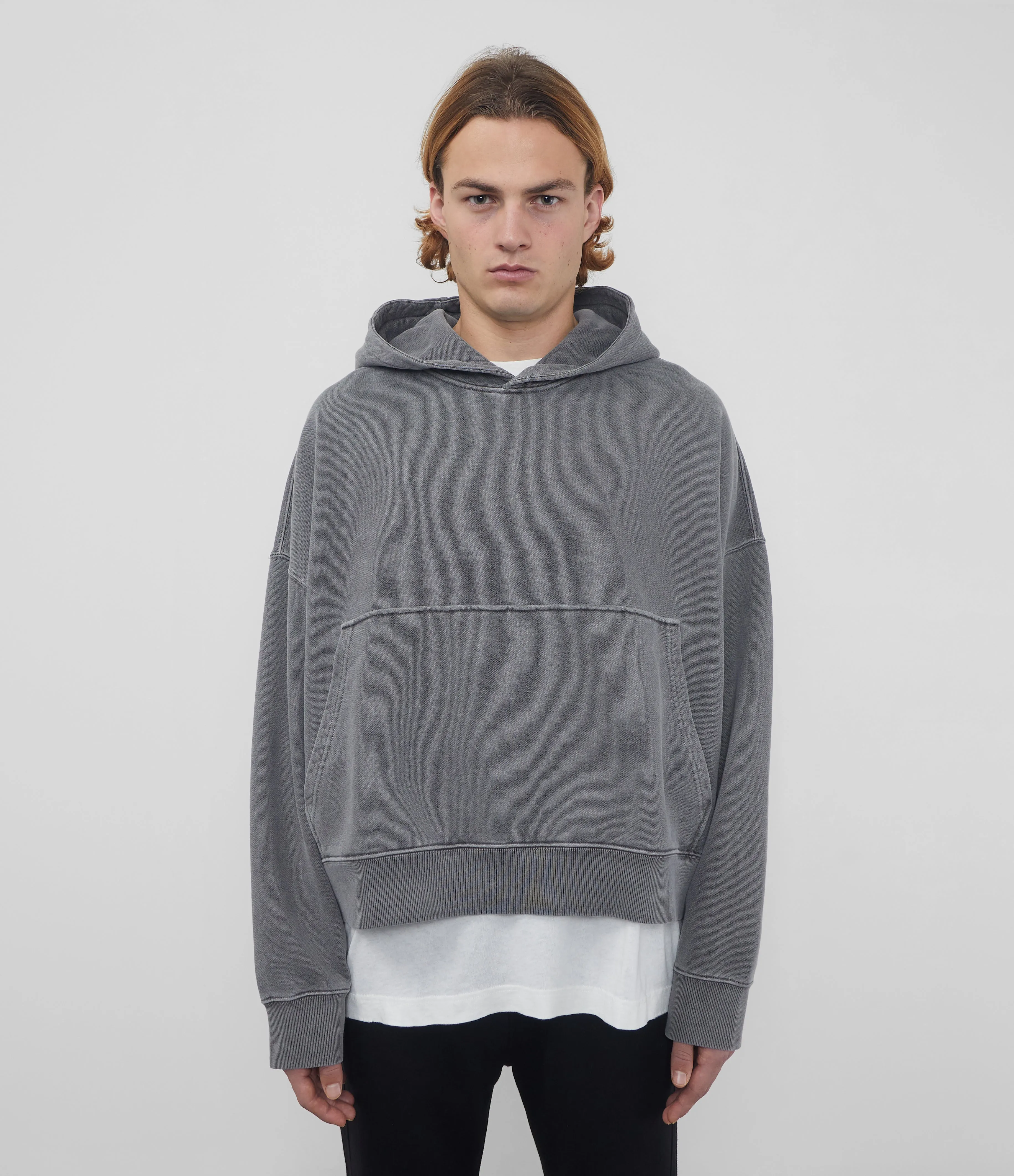 HEAVYWEIGHT CROPPED HOODIE